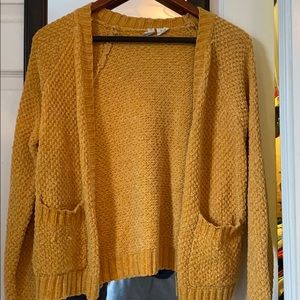 SKY AND SPARROW MUSTARD YELLOW CARDIGAN